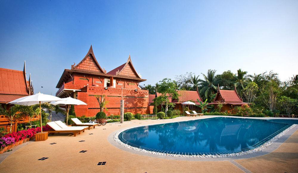 Jaroenrat Resort Samut Songkhram Bagian luar foto
