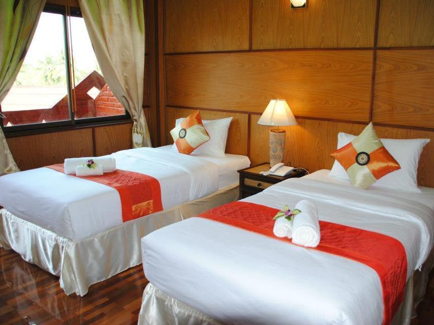 Jaroenrat Resort Samut Songkhram Bagian luar foto