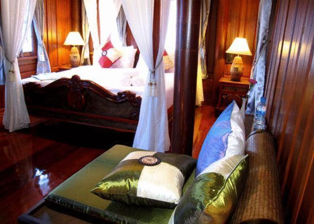 Jaroenrat Resort Samut Songkhram Ruang foto