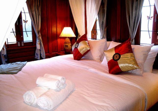 Jaroenrat Resort Samut Songkhram Ruang foto