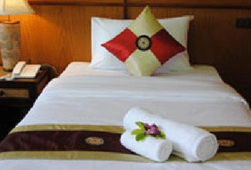 Jaroenrat Resort Samut Songkhram Ruang foto